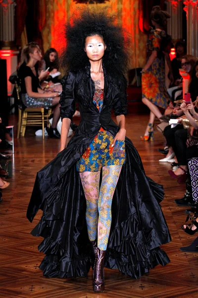 Look 28